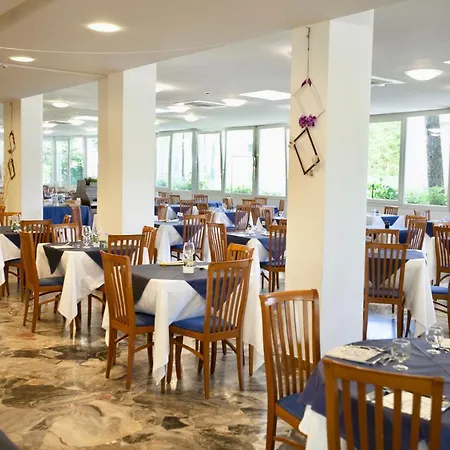 Maestri 3* Ριτσιόνε