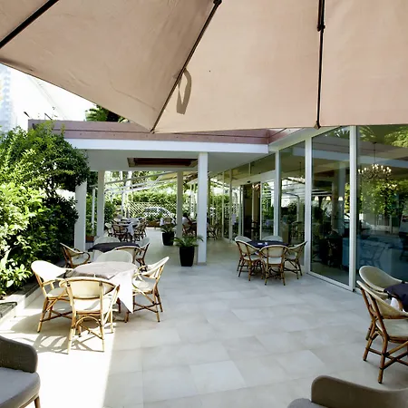 Отель Maestri 3*